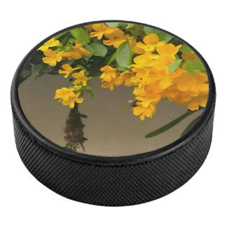 Goldene Blüten-Schönheit Eishockey Puck