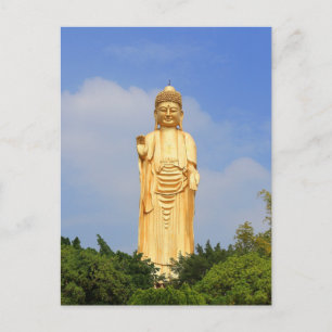 Goldene Buddha-Statue, handgestiegen, Bäume Postkarte