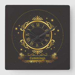 Goldene Eleganz-personalisiertes Namensquadrat. Quadratische Wanduhr