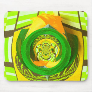 Goldene Eleganz: Schöne afrikanische gelbe Rosen K Mousepad