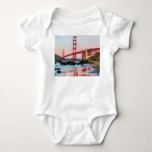 Goldene Gartbrücke Baby Strampler