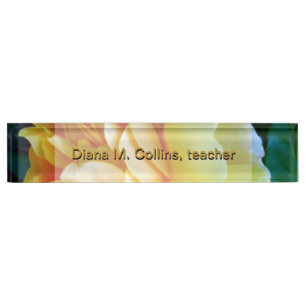 Goldene gelbe Rosen personalisiert Namensplakette