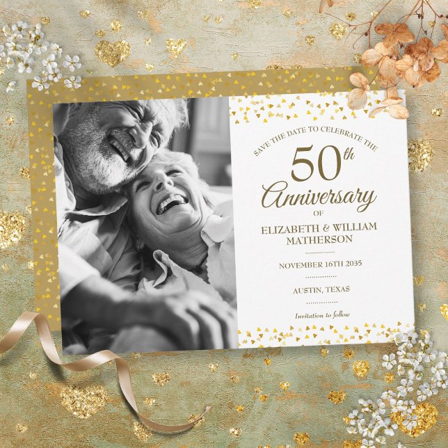Goldene Herzen Save the Date Foto zum 50. Jahresta Ankündigung (50th Anniversary Golden Hearts Save the Date Photo Announcement)
