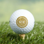Goldene Metallic Monogram Golfbälle<br><div class="desc">Modernes,  goldweißes Monogramm-Design mit weißem Text auf goldfarbenem Metall-Hintergrund. Diese Golfbälle machen ein elegantes Geschenk für einen Golfer. Es gibt eine Vielzahl von Farben. Für Sie entworfen von BlackBerry Boulevard</div>
