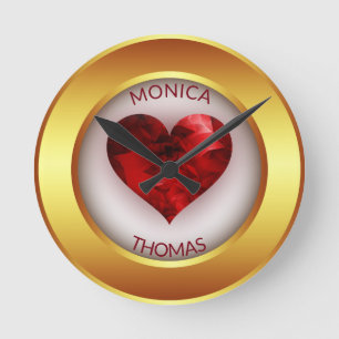 Goldene Rahmen und rotes Herz Runde Wanduhr