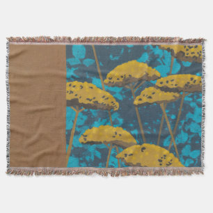 Goldene Schafgarbe-Garten mit blauem Hintergrund Decke