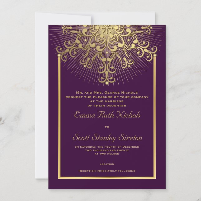 Goldene Schneeflocke auf lila Winterhochzeit Einladung (Vorderseite)