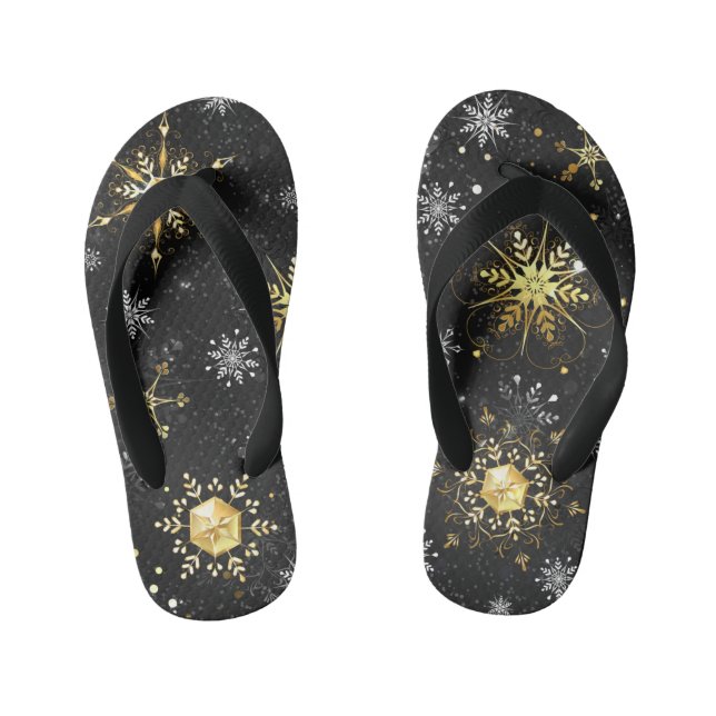 Goldene Schneeflocken auf schwarzem Hintergrund Kinderbadesandalen (Fußbett)