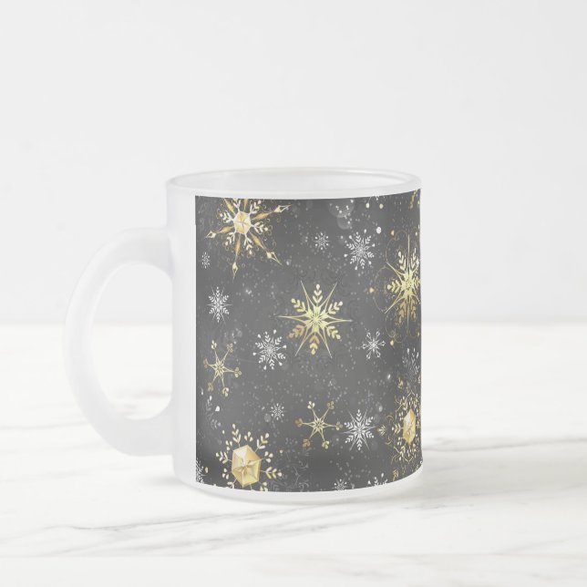 Goldene Schneeflocken auf schwarzem Hintergrund Mattglastasse (Links)