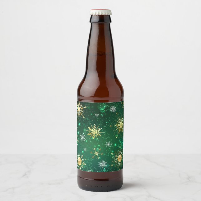 Goldene Schneeflocken im grünen Hintergrund Bierflaschenetikett (Vorderseite)