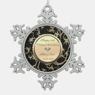 Goldene Schwünge Diamantene Hochzeit 50. Hochzeits Schneeflocken Zinn-Ornament