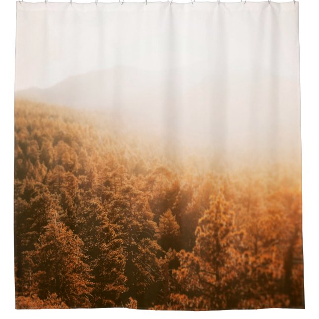 GOLDENE SONNE ÜBER EINEM WALD DUSCHVORHANG (Vorderseite)