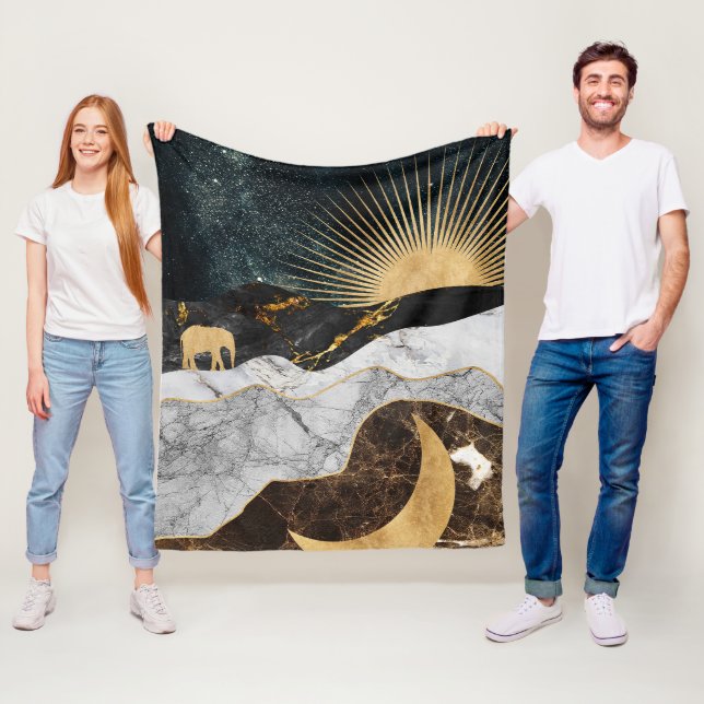Goldene Sonne und Mond mit Elefant in Marmor Kosmi Fleecedecke (Beispiel)