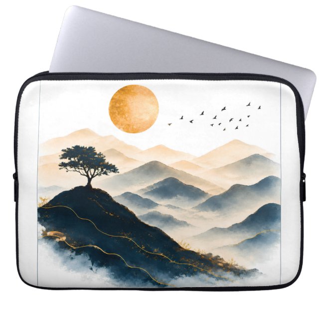 Goldene Sonnenberglandschaft  Laptopschutzhülle (Vorderseite)
