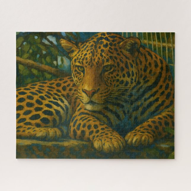 Goldene Stille - ruhender Leopard in Foliage (Horizontal)