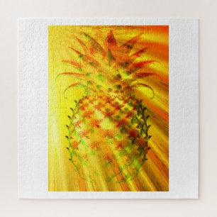 Goldene Strahlen durchdringen eine große Ananas