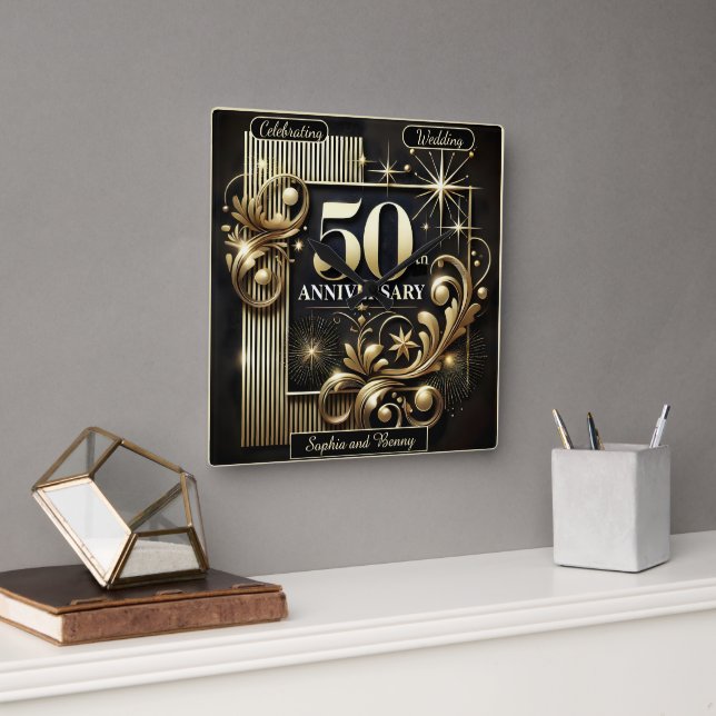 Goldene Strahlung: 50 Jahre Quadratische Wanduhr (Büro)