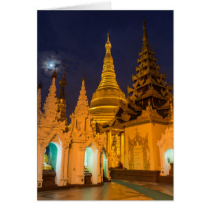 Goldene Stupa und Tempel