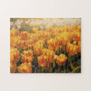 Goldene und rote Tulpenblüten Kunstpuzzle