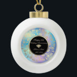 Goldene Wirbel Holografie 50 Jahre Hochzeit Keramik Kugel-Ornament<br><div class="desc">Eleganter Golddiamant und blumengeschmückte Wirbel zum 50. Hologramm-Hochzeitstag.</div>