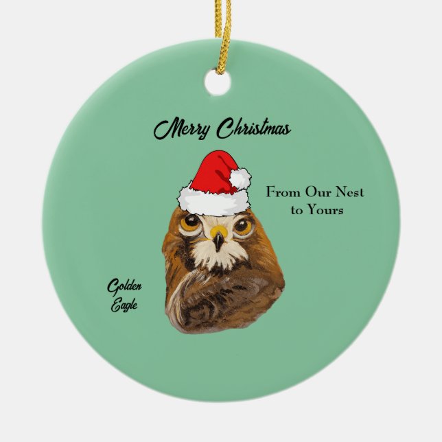 Goldener Adler mit Weihnachtsmannmütze Keramik Ornament (Vorne)