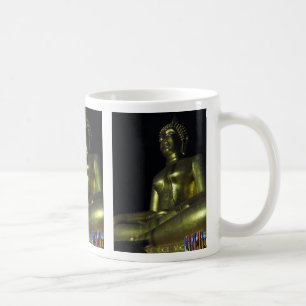Goldener Buddha in der Nacht Kaffeetasse