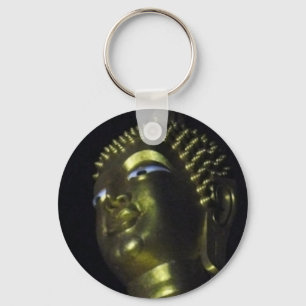 Goldener Buddha in der Nacht Schlüsselanhänger