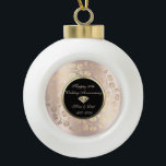 Goldener Chic Blumenwirl 50. Hochzeitstag Keramik Kugel-Ornament<br><div class="desc">Elegante Golddiamanten und blumengeschmückte Wirbel 50. Hochzeitstag Schmuck.</div>