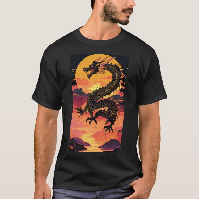 "Goldener Drachenaufstieg: Eine Fusion von Traditi T-Shirt (Vorderseite)