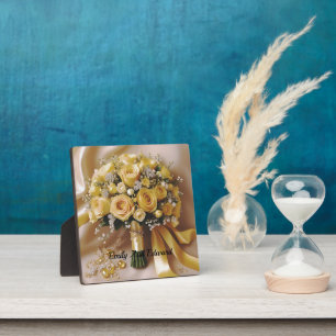 "Goldener Glanz: Ein honigsüßes Rosenbouquet der L Fotoplatte
