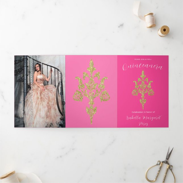 Goldener Glitzer Quinceanera Dreifach Gefaltete Einladung (Außenbereich)