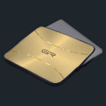 goldener Hintergrund Streifen Akzent Laptop-Sieb Laptopschutzhülle<br><div class="desc">Bild von goldmetallischem Hintergrund mit zwei glänzenden goldenen Streifen Akzent. Optionales Monogramm.</div>