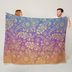 Goldener Luxus-Paisley auf Blau, Lila und Orange Fleecedecke