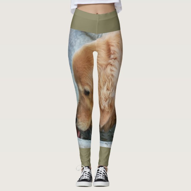 goldener Retriever aus dem Brunnen im Freien Leggings (Vorderseite)