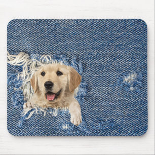 Goldener Retriever in gebrechtem Denim-Loch Mousepad