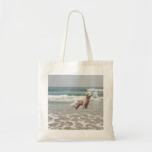 Goldener Retriever-Ozean in der Tragetasche