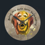 Goldener Retriever Pop Art Style Runde Wanduhr<br><div class="desc">Diese Golden Retriever Pop Art Uhr mit einem Mops in Herbsttönen grün, gelb, orange und braun mit einem Hundeziffer: Dieses niedlich zu sein, muss ein ruff sein. Diese lustige und spielerische Uhr wird Ihrem Zimmer einen Pop Farbe verleihen. Es ist der perfekte Akzent für jedes Zimmer im Haus!</div>