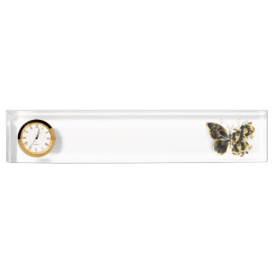 Goldener Schmetterling mit schwarzem Orchid Namensplakette