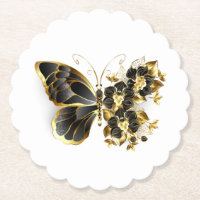 Goldener Schmetterling mit schwarzem Orchid