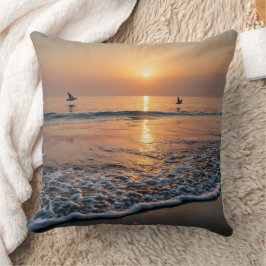 Goldener Sonnenuntergang Ozeanwellen mit Vögeln Kissen