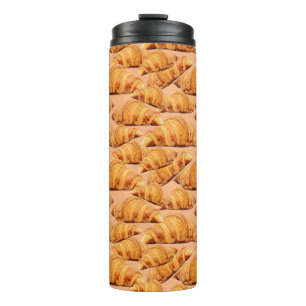 Goldenes Croissant, Bäckerei nahtlos Muster. Thermosbecher