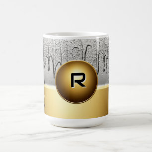 Goldenes Emblem mit tropfender Silberfarbe Kaffeetasse