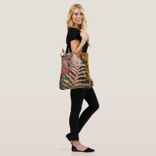 Goldenes Herbstfarnblatt-Exemplar Tasche