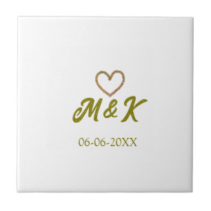 Goldenes Herz Hochzeitspaar Namensbuchstabe modern Fliese