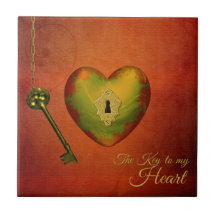 Goldenes Herz mit Schlüssel