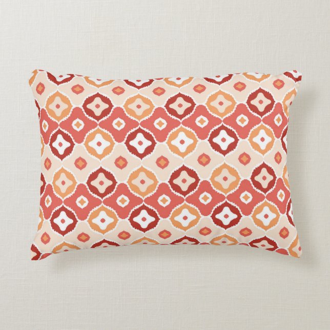Goldenes ikat geometrisches Muster Zierkissen (Vorderseite)