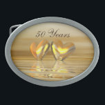 Goldenes Jahr Herz Ovale Gürtelschnalle<br><div class="desc">Ovale Gürtelschnalle mit meinem Originalbild goldfarbener Herzen, die auf dem Wasser schwimmen. Im Text steht "50 Jahre".</div>