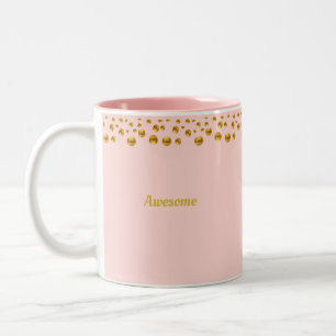 Goldenes Konfetti & personalisierter Text auf Kora Zweifarbige Tasse