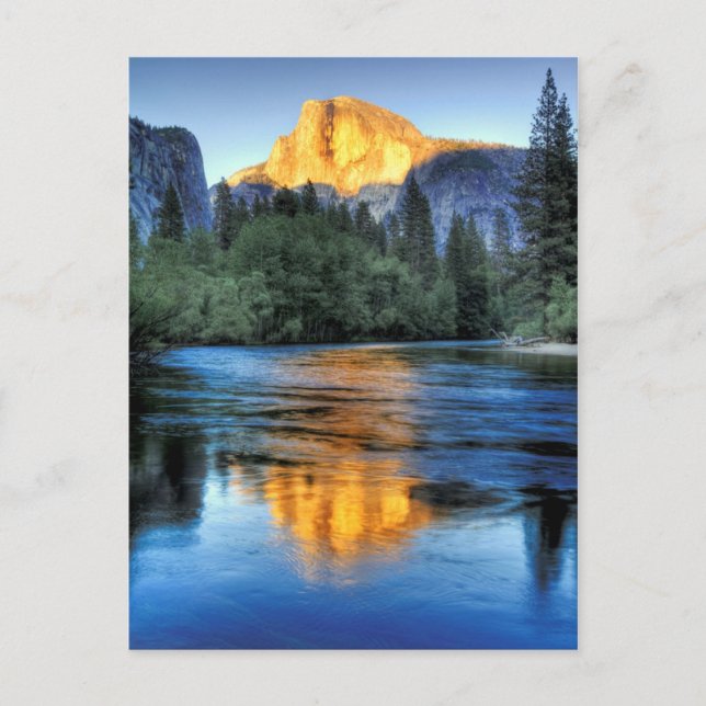 Goldenes Licht auf halber Kuppel Postkarte (Vorderseite)