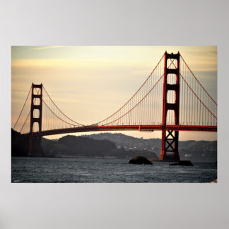 Goldenes Tor bei Sonnenuntergang Poster